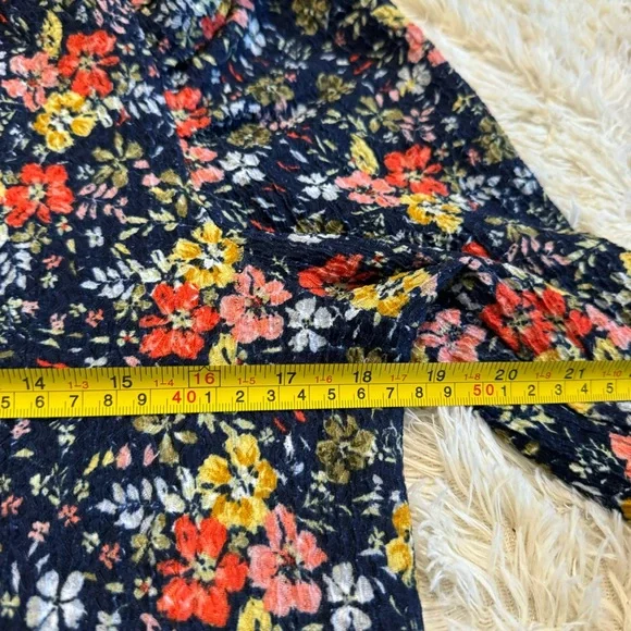 LOFT medium floral long sleeve knit blouse - Picture 5 of 8